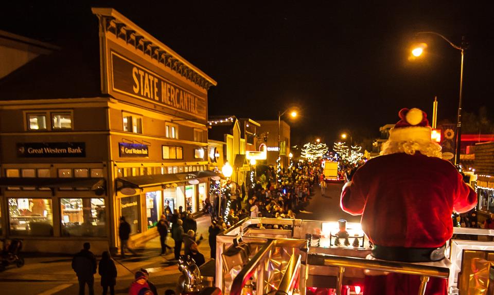 Falace, Joseph - Waiting for Santa Parade of Light